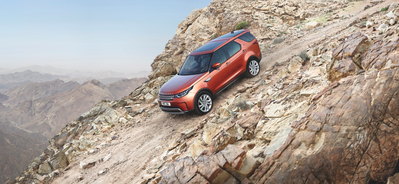 Illustration for article titled The 2017 Land Rover Discovery Has The Specs To Be A Total Off-Road Monster